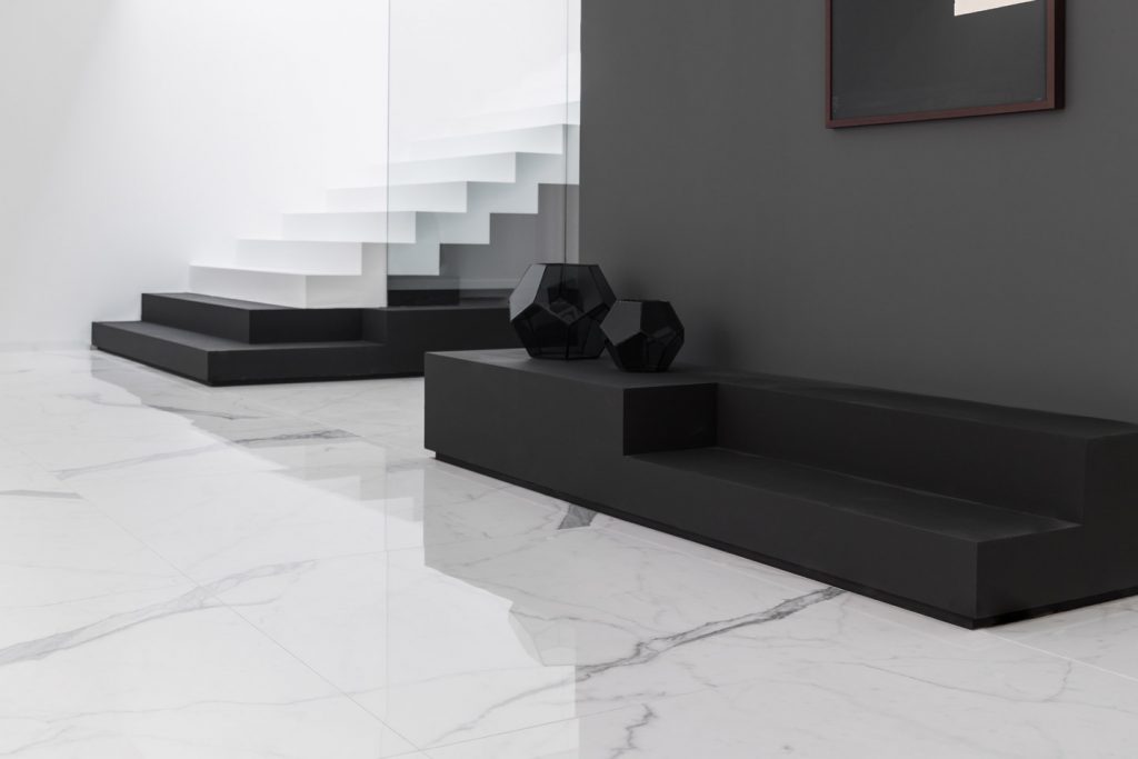 C221100131 Xlight 120x120 Kala White Polished Urbatek
