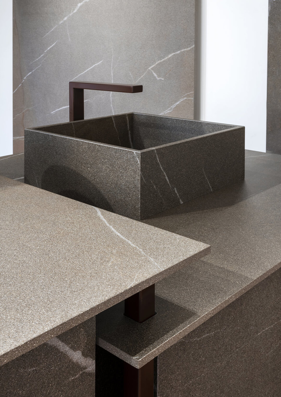 In-Side Laminam