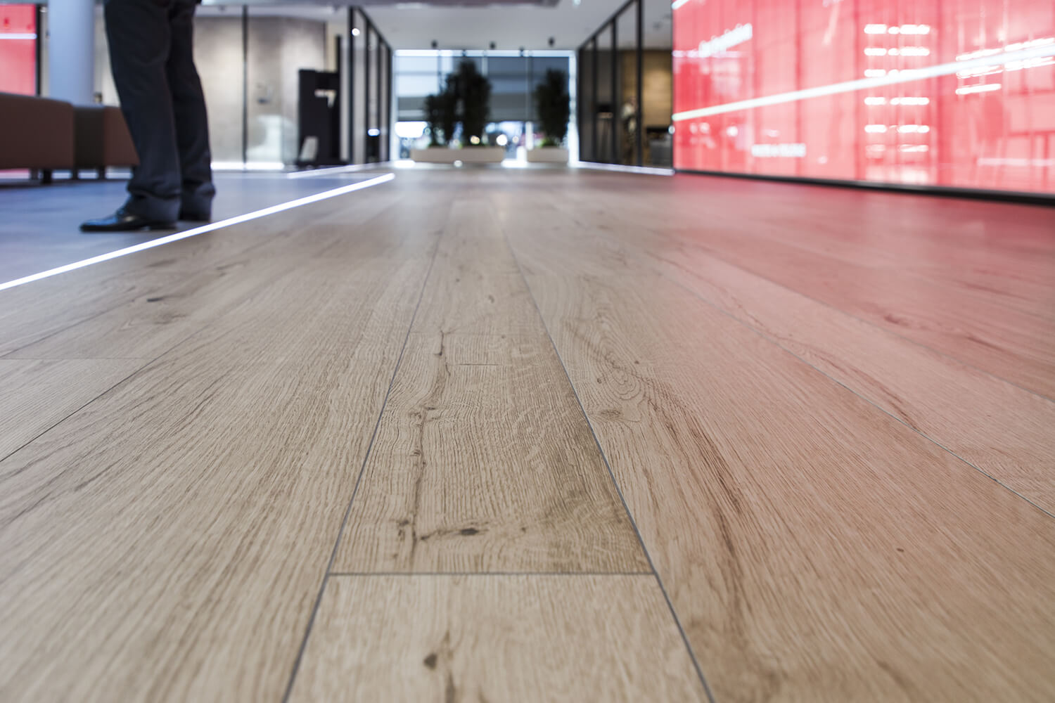 P1876185 100214569 Delaware Nogal 29,4x120 Porcelanosa