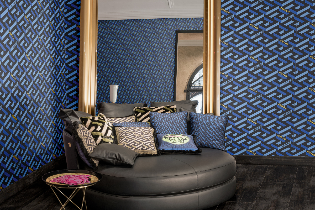 PF60011445 Manifesto La Greca Midi Blue 120x280 Versace (Gardenia Orchidea) фото 2