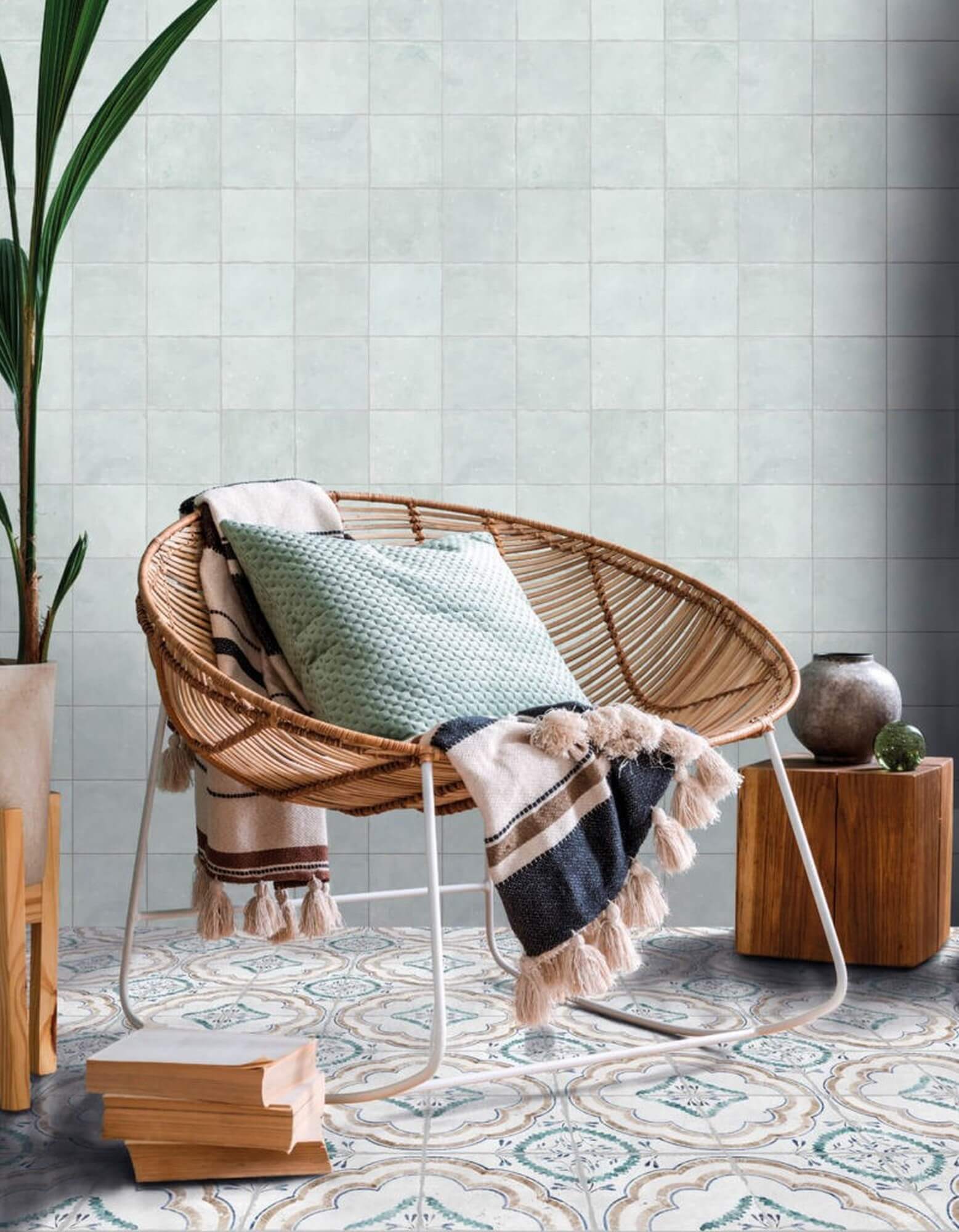 Florentina Lilia White 15x15 Nanda Tiles