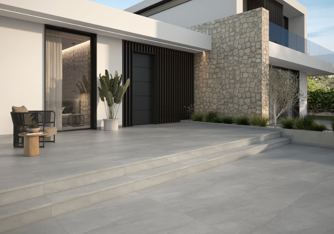Peldano Recto Materia Ivory Antislip 31.5x119.7 Gres de Aragon