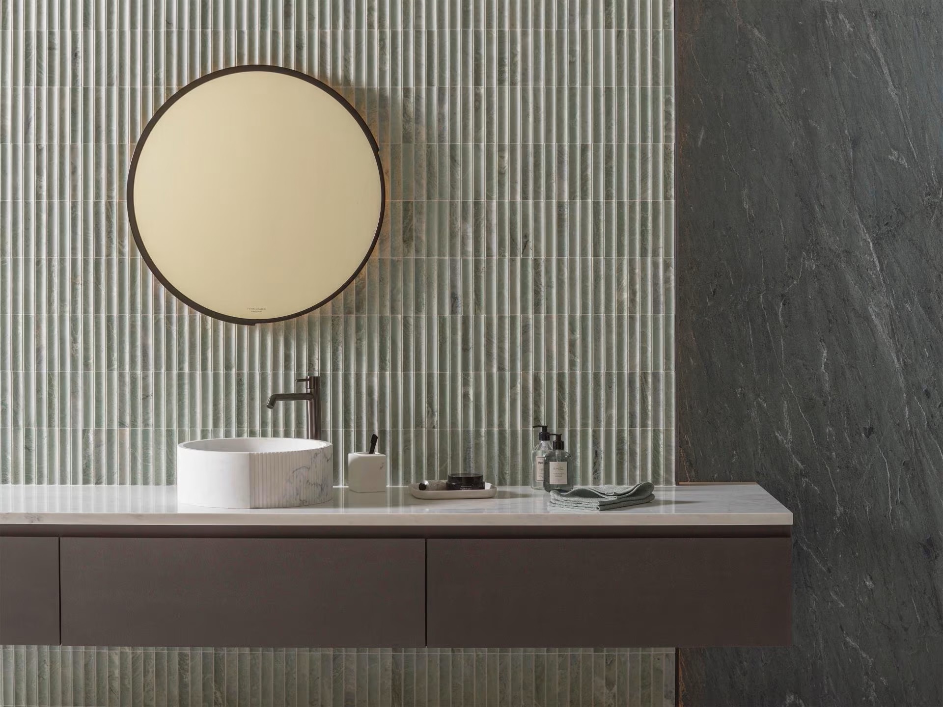 L108052491 Airslate Delhi 120x250x02/04 L'Antic Colonial