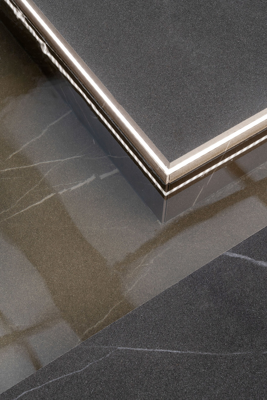 In-Side Laminam