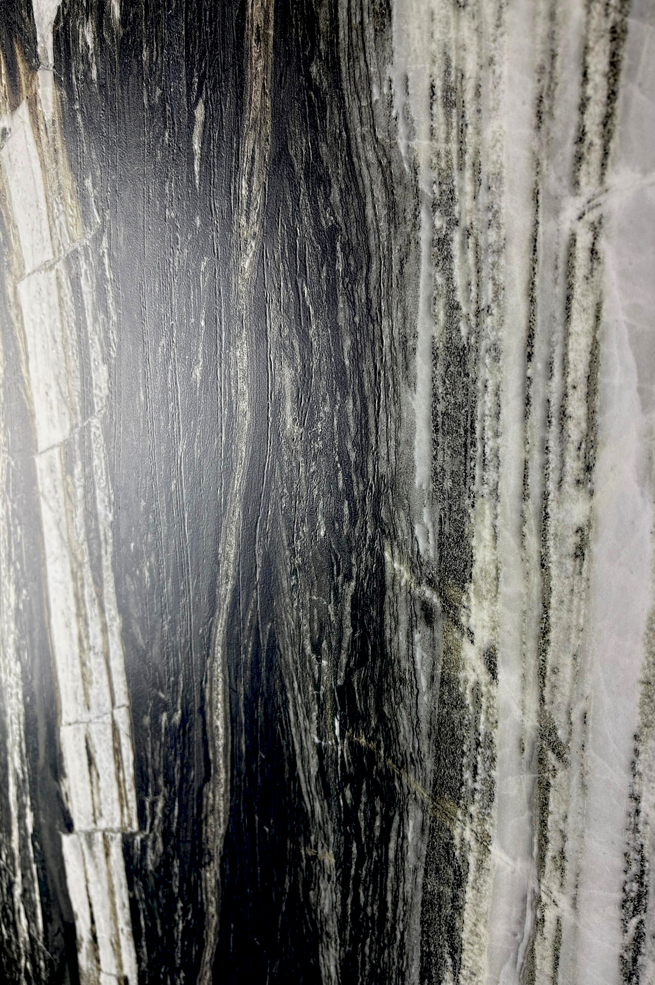 SH1002-G Brazzilian Black Shape+Glue Art 60x120 Creanza