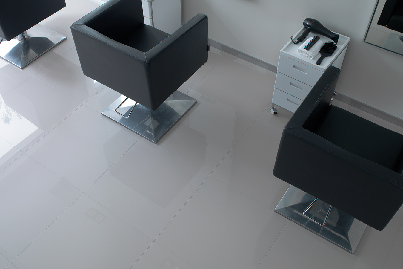 C226000051 Town Niquel Polished 59,6x59,6 Urbatek