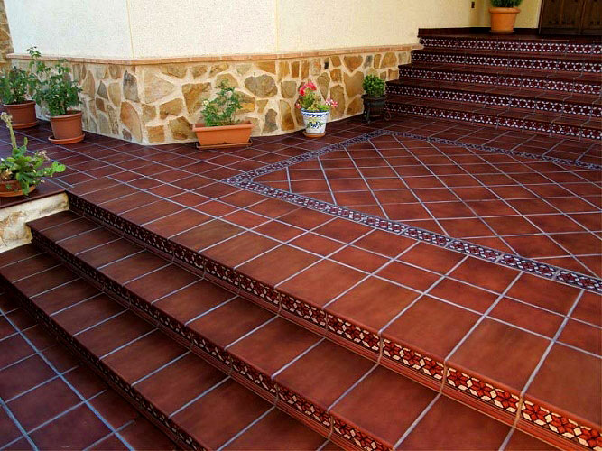 Zanquin Fiorentino Tabaco Derecho 28.8x27.0x8.6 Gresmanc