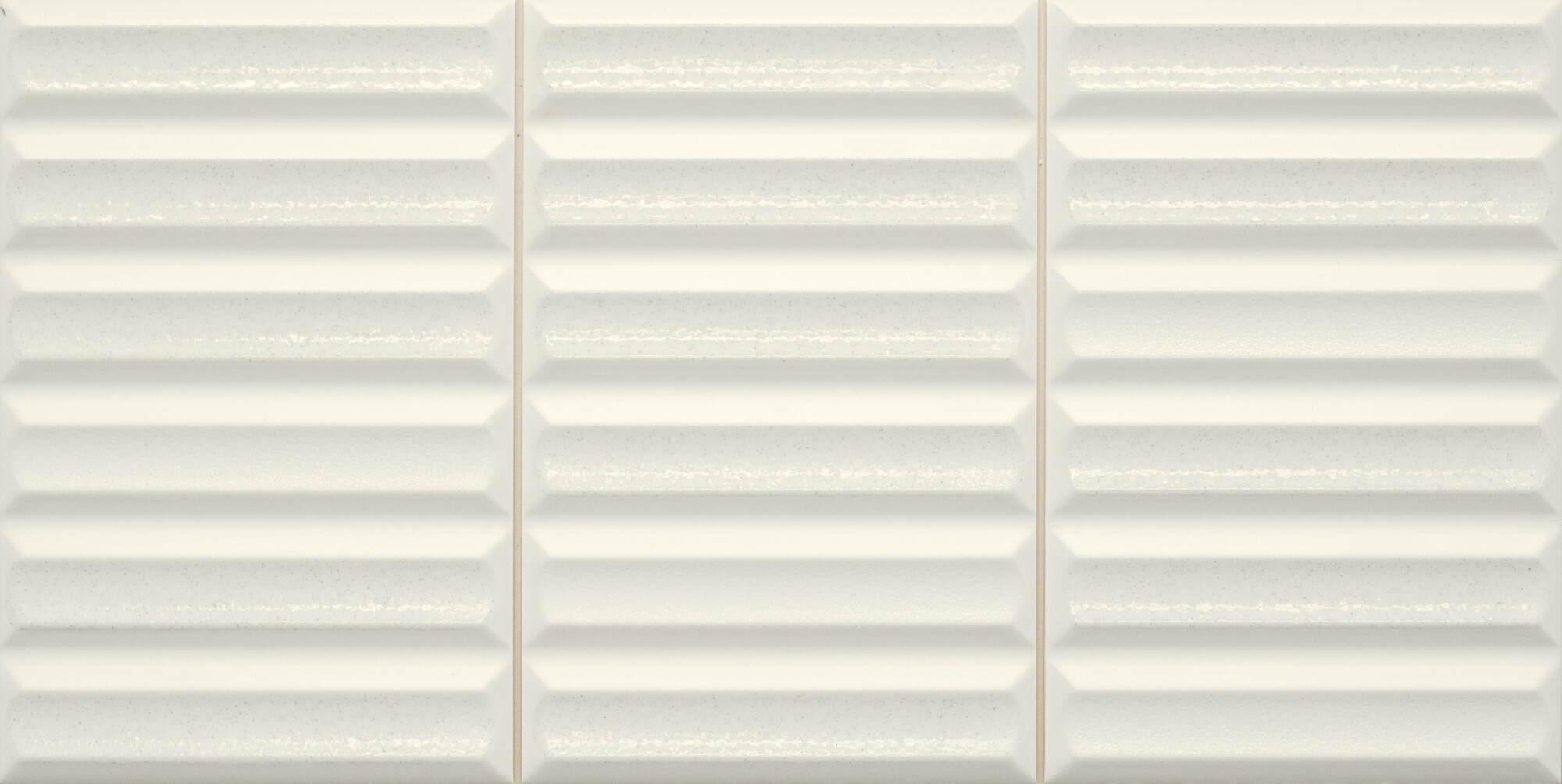 36407 Moves White 20x40 Harmony