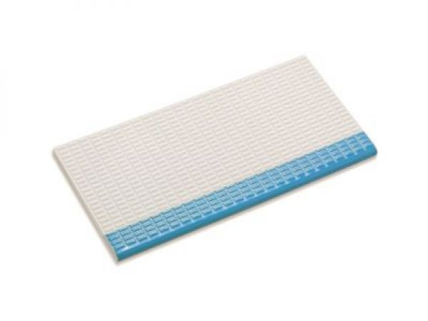 21211 Противоскользящая плитка с буртиком с сетчатой поверхностью Light Blue-Unglazed 12,5х25 Serapool