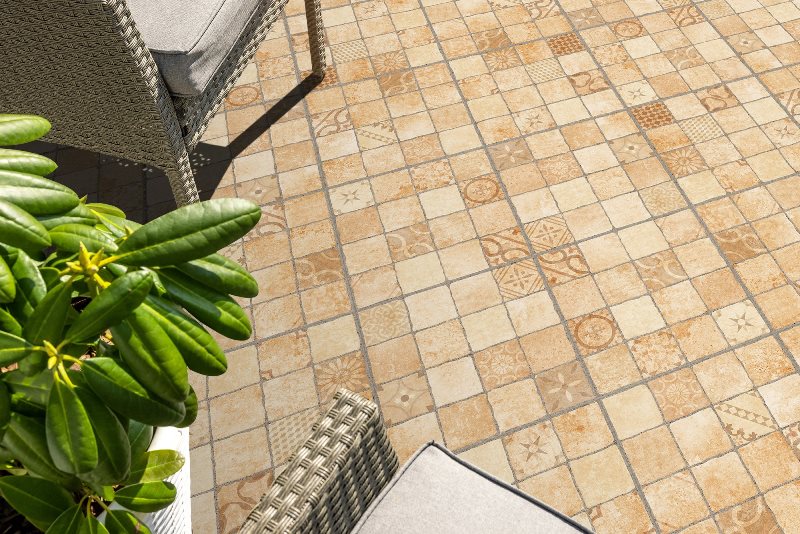 Roxy Global Tile