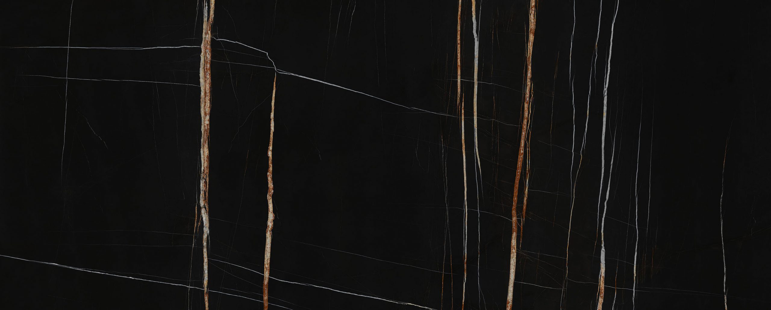 LAMFF01202_IT I Naturali Sahara Noir Extra Luc 1200x3000x5.5 Laminam