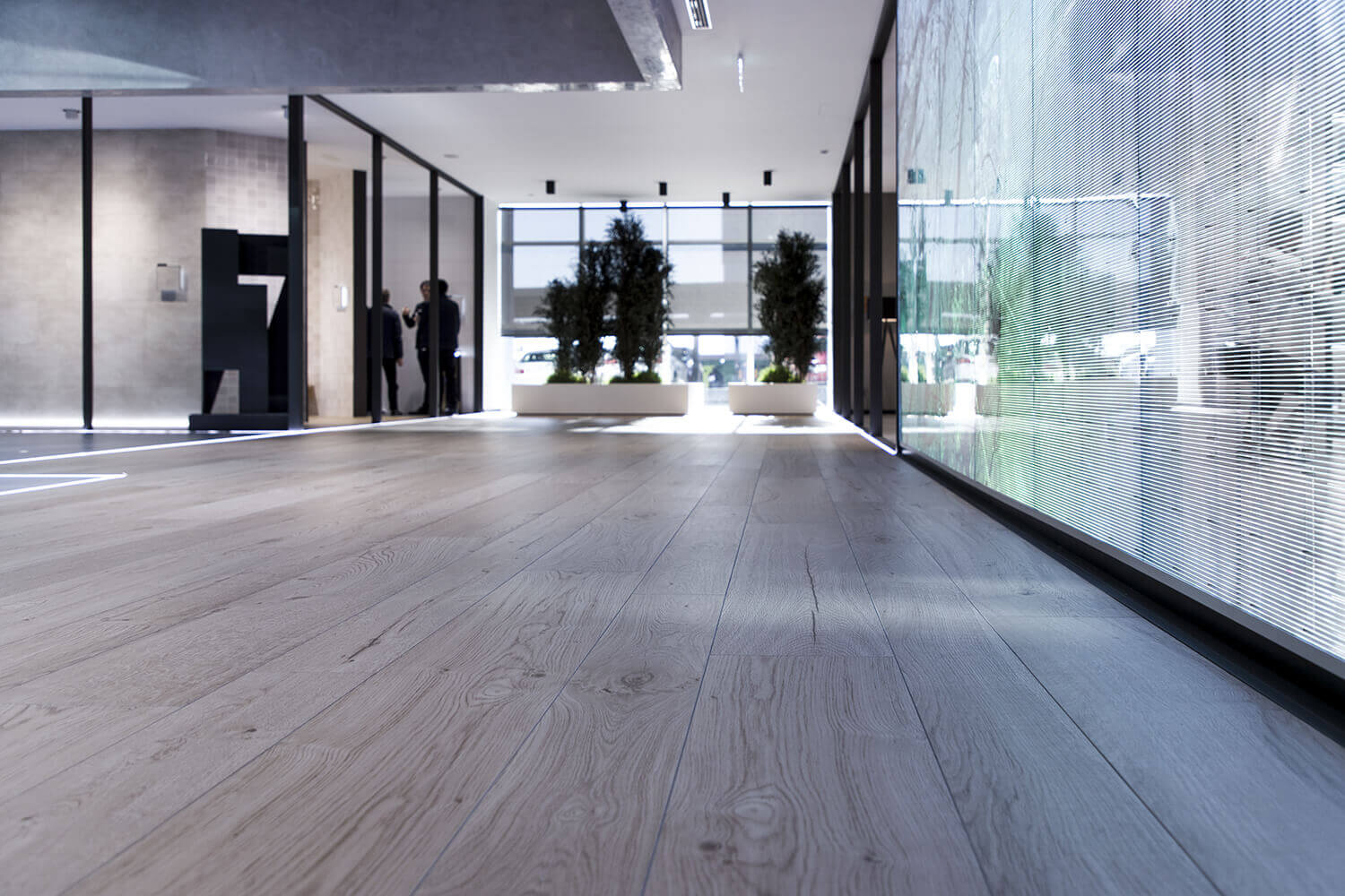 P1876185 100214569 Delaware Nogal 29,4x120 Porcelanosa