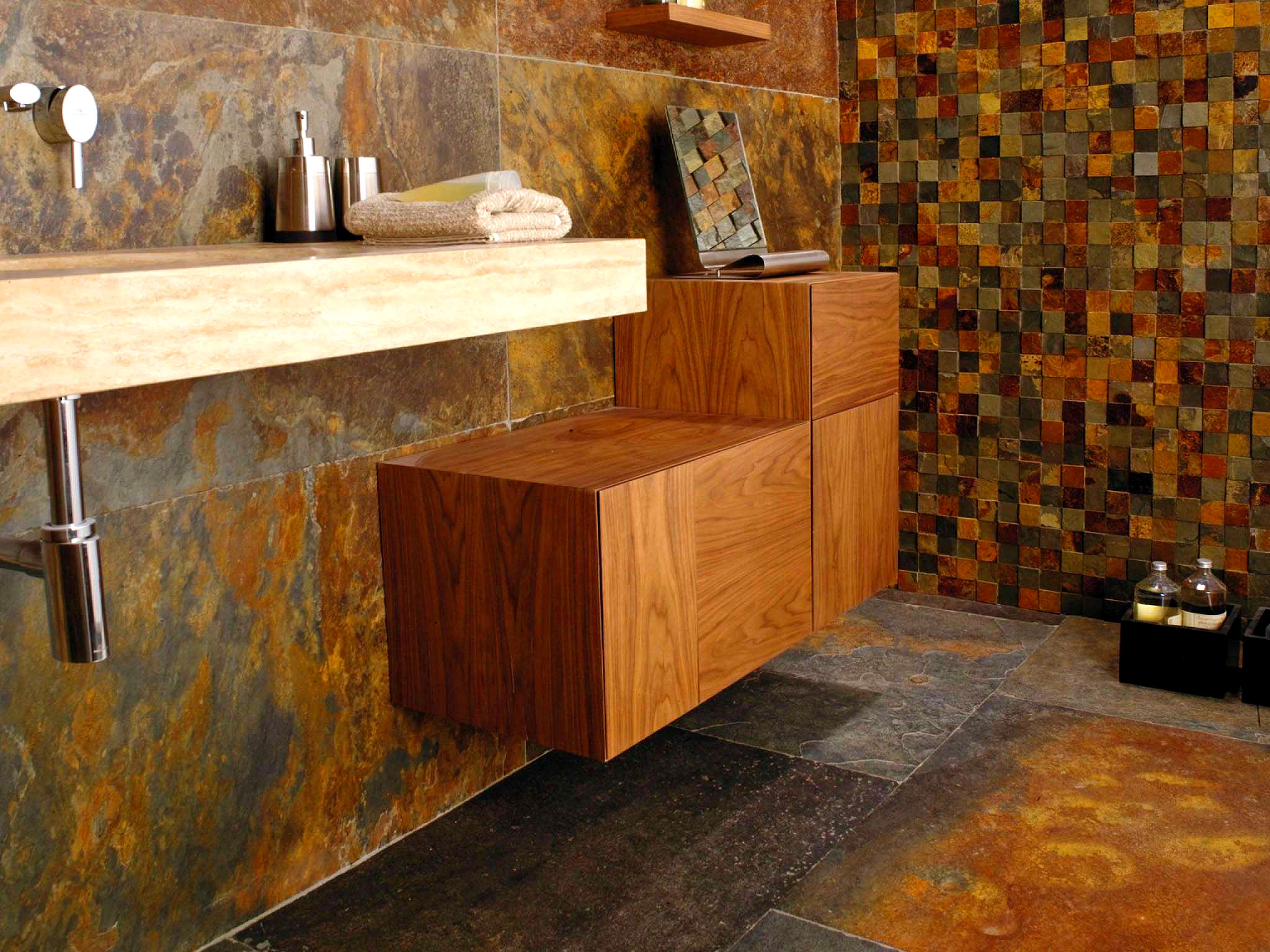 Slate L'Antic Colonial