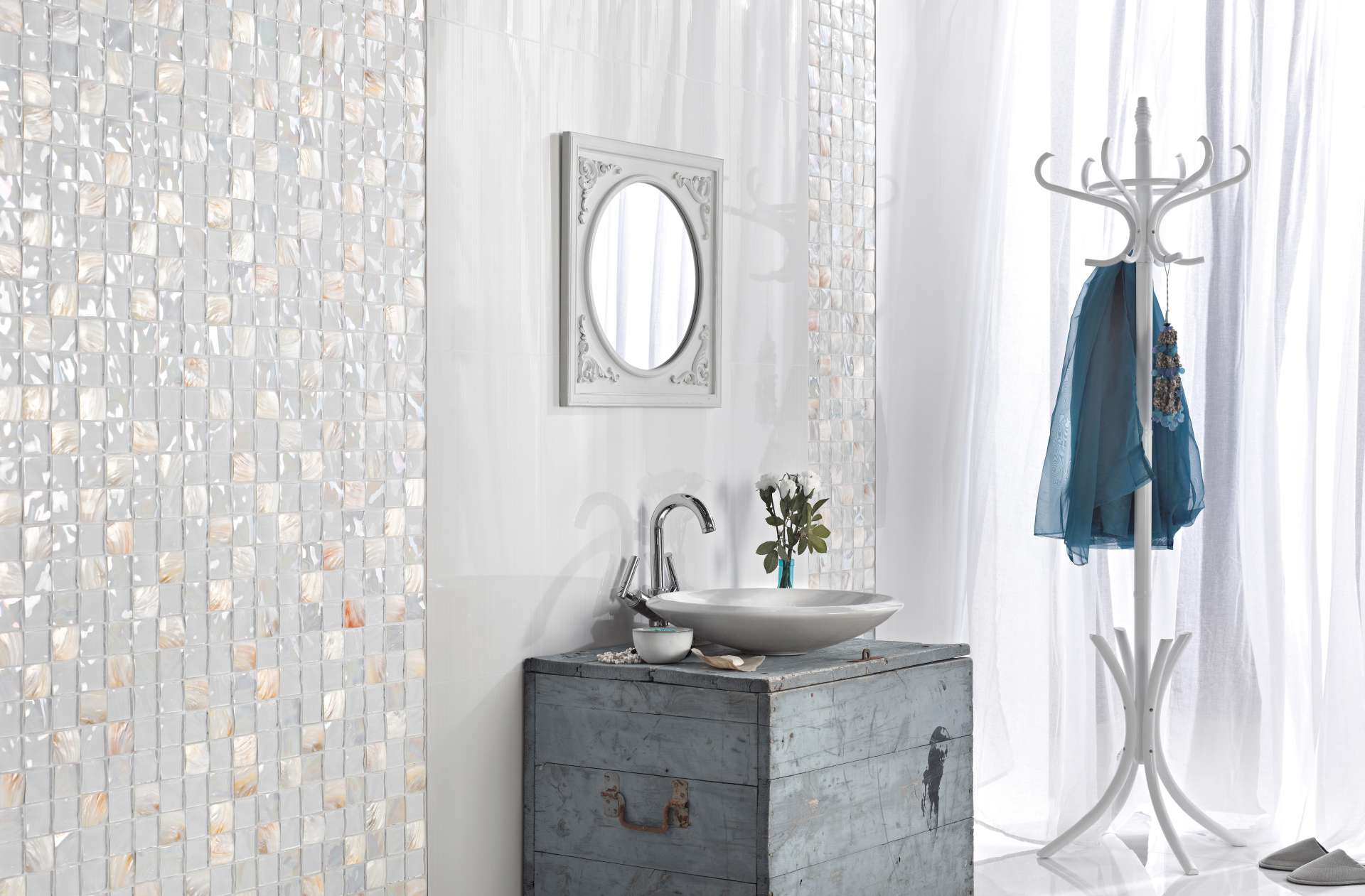 16096 Shapes D.HORIZON White 30x30 Peronda