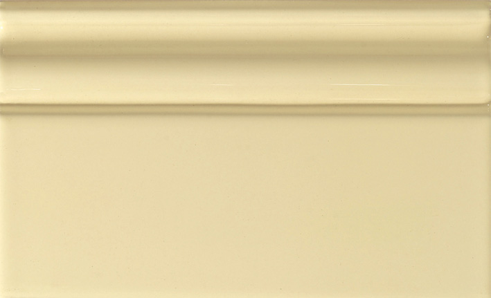 BT02 Battiscopa Crema 12x20 Petracers