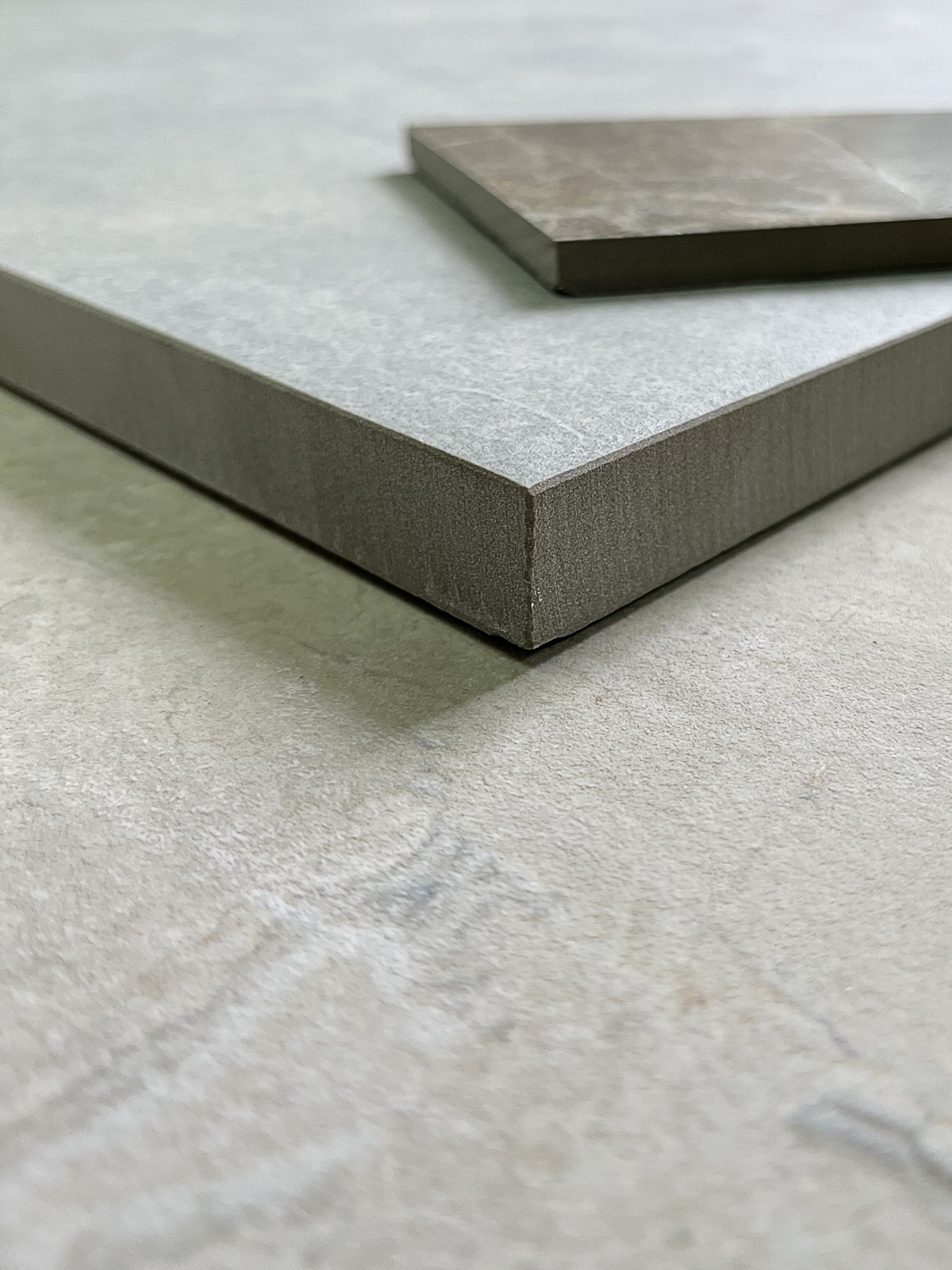 Pizarra Grey 60x60 Realistik