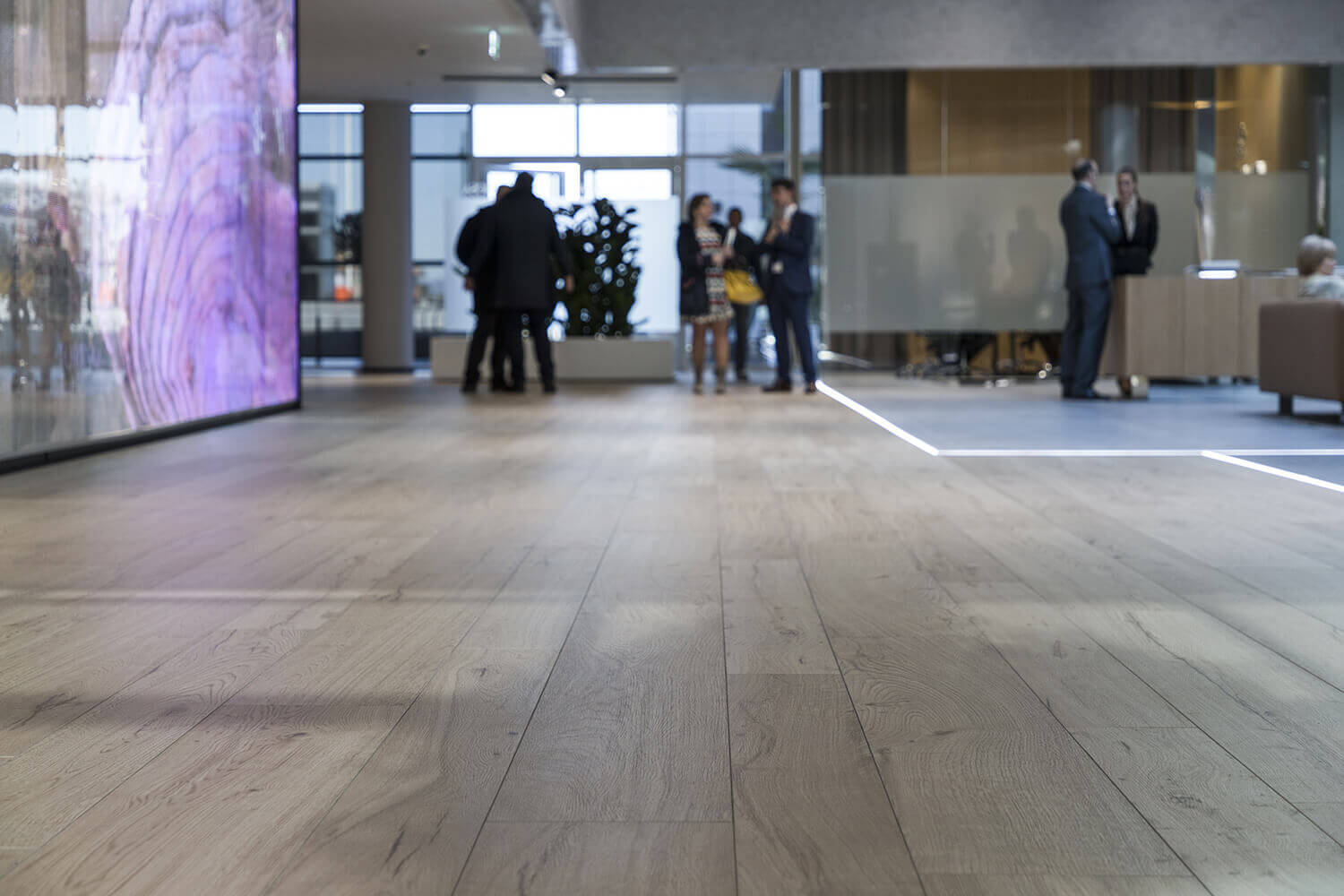 P1876185 100214569 Delaware Nogal 29,4x120 Porcelanosa