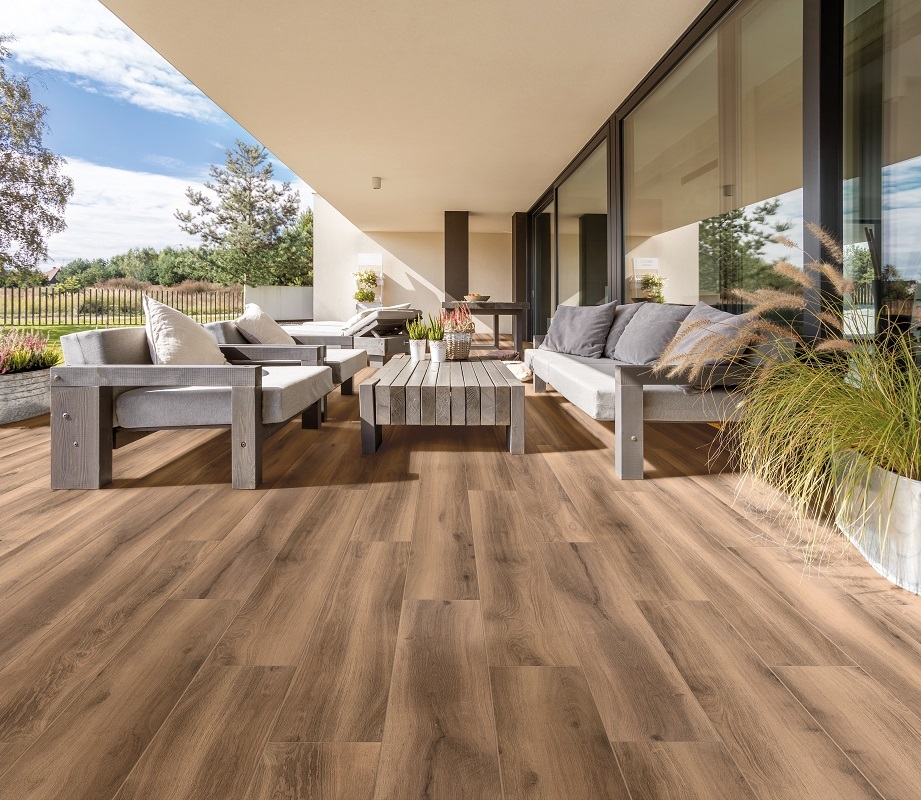 120KI028 Hollywood Walnut Rett R10 20х120 La Fenice