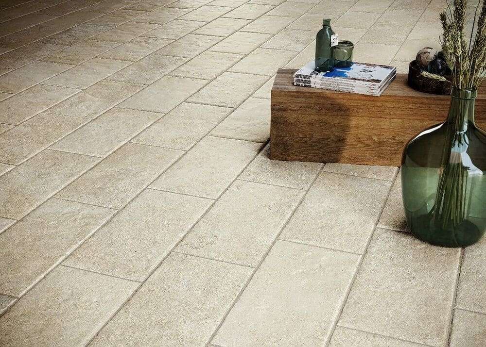 Pave Pierre Sichenia