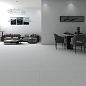 Valencia Azario фото в миниатюре